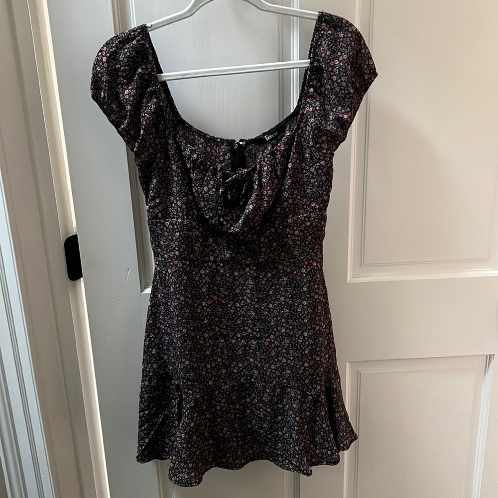 Brand: Trixxi  // Size: S // Color: Black floral